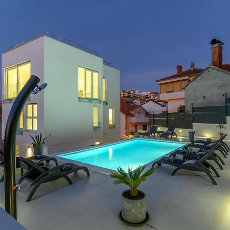 Вілла Amazing View *