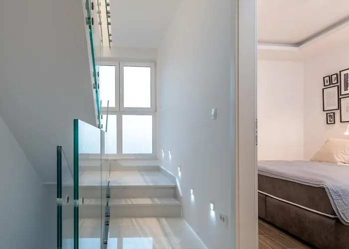 Amazing View トロギール