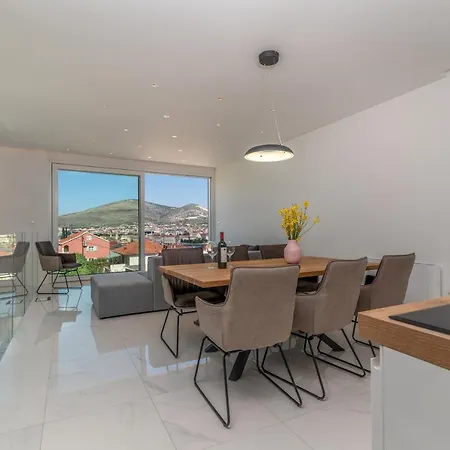 Amazing View * Τρογκίρ