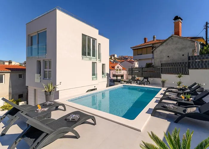 Amazing View Villa *